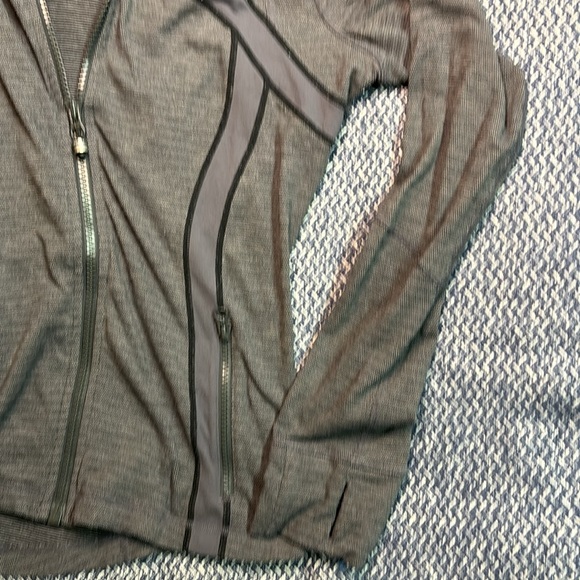 Lululemon Athletica Women’s Define Jacket Size 12 - Picture 3 of 9